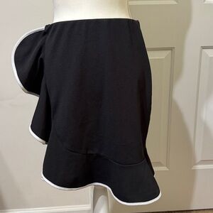 Elegant Black Skirt with White Trim, size 1X